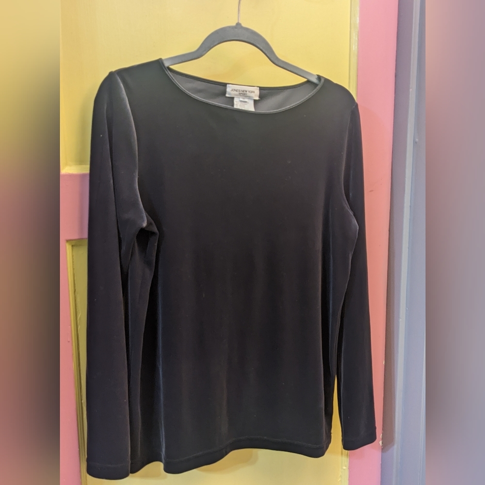 Small, Velvety, long sleeved, Jones New York shirt